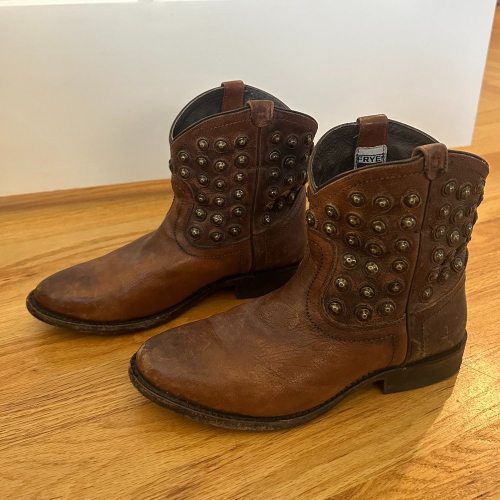 Frye womens ankle boots size 6.5